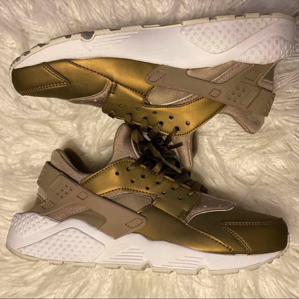 Nike Huaraches